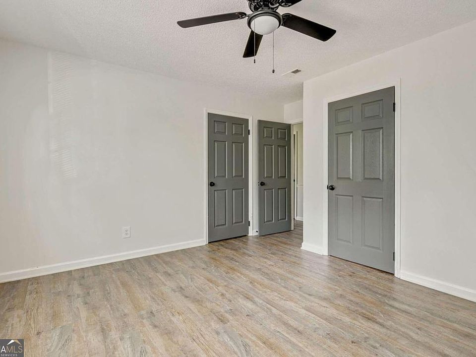 Bedroom #1