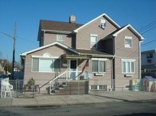 15 Lois Ave, Brooklyn, NY 11229