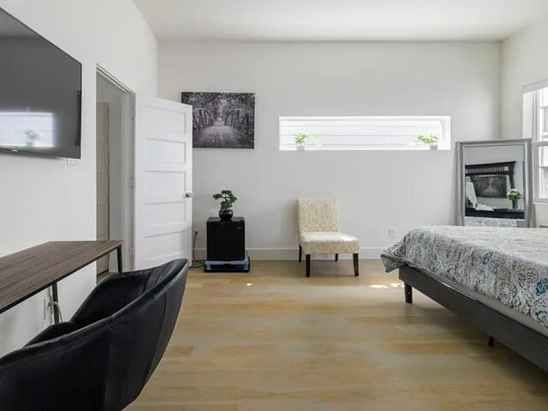 1503 Tuam St #A — Photo 3