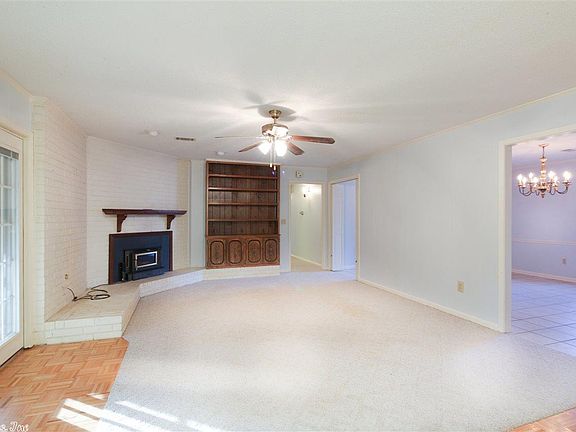 3rd image of 22 Dalewood Dr