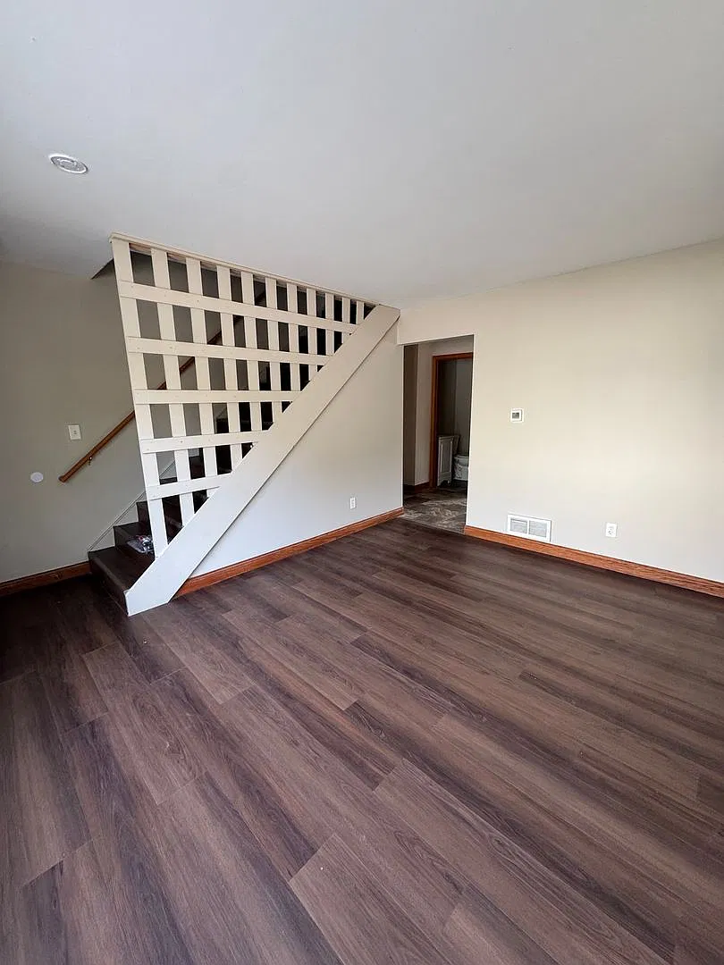 3308 Sablewood Drive — Photo 2