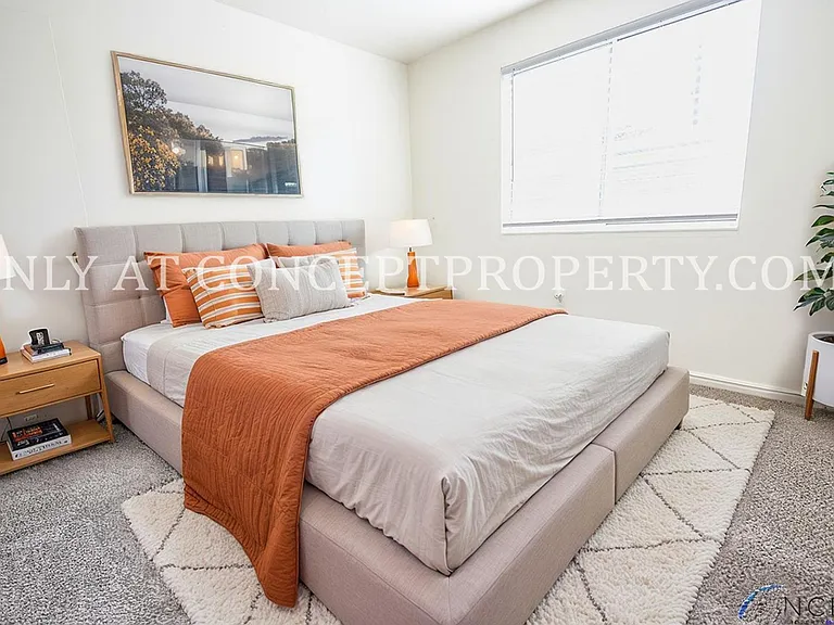 Bentwood — Photo 178