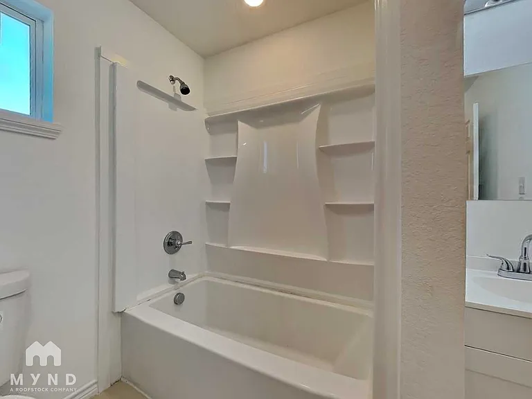 3034 W Salinas St #102 — Photo 13