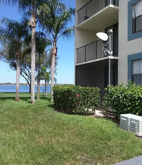 728 Executive Center Dr #31 — Photo 18