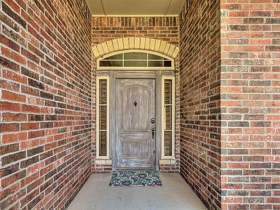 4th image of 713 Waterwood Dr