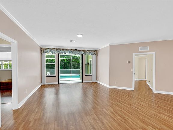 4th image of 2505 46th Ave