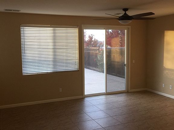 5th image of 974 Latitude Ln