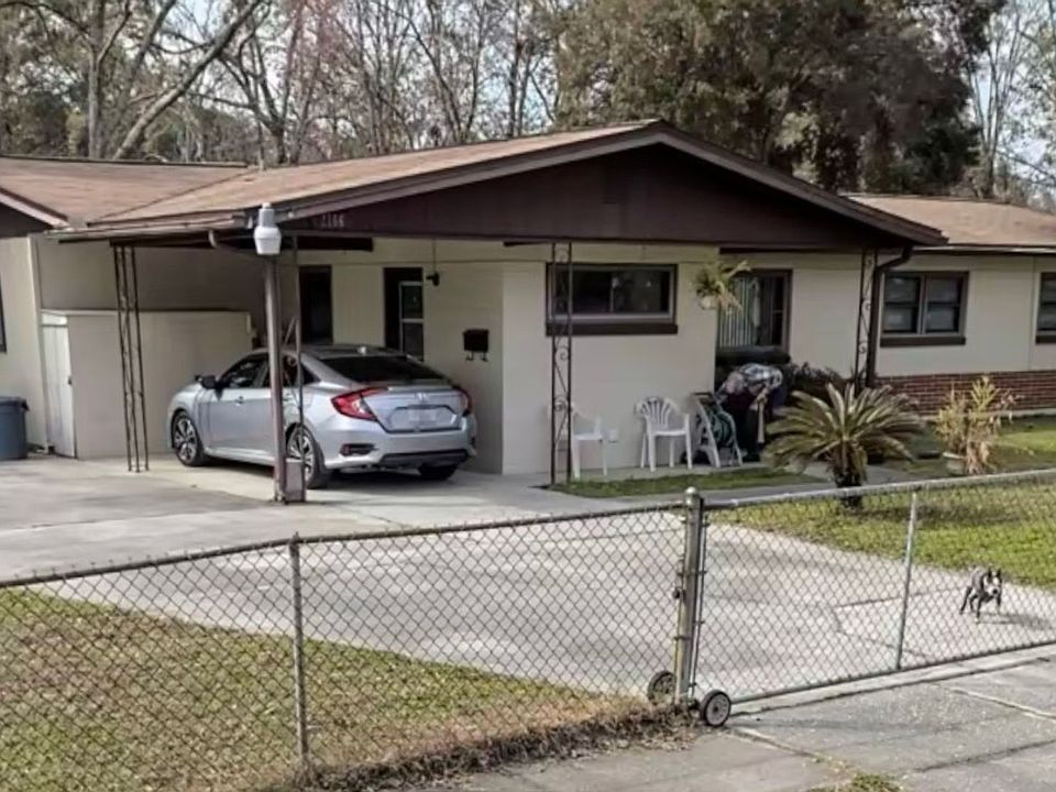 1st image of 2166 Figaro Ln