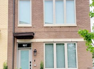 802 Thompson Cres, Rockville, MD 20852
