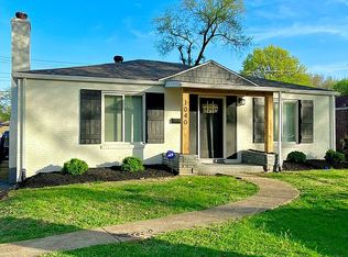 1040 Groby Rd, Saint Louis, MO 63130