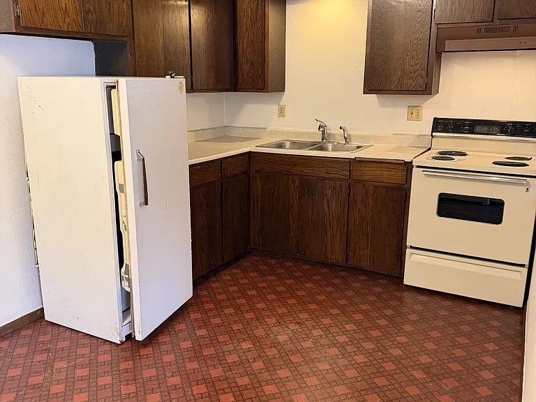 1213 E Union Ave #4 — Photo 5