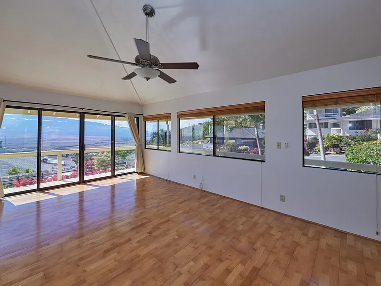 560 Kuikahi Dr — Photo 7