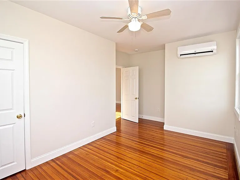 668 Thames St #2 — Photo 29