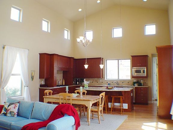 Living room & kitchen