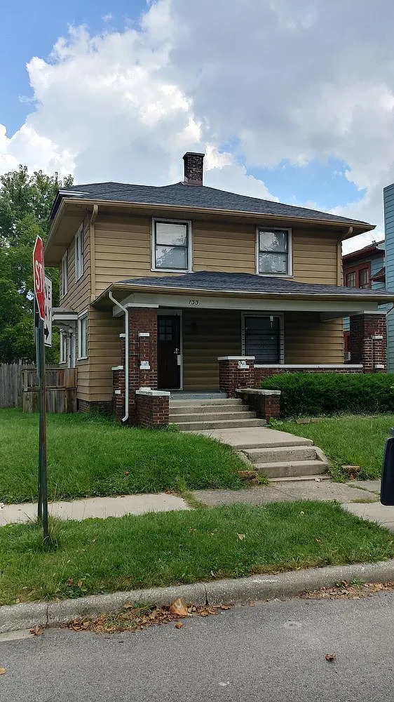 133 N Bosart Ave photo 1