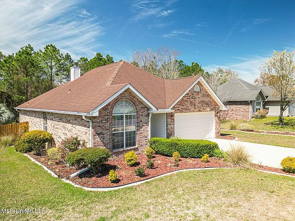 3rd image of 13617 Tara Hills Dr