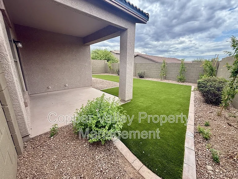 3793 W Wayne Ln — Photo 9