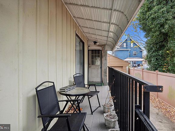 4th image of 32 Elder Ave