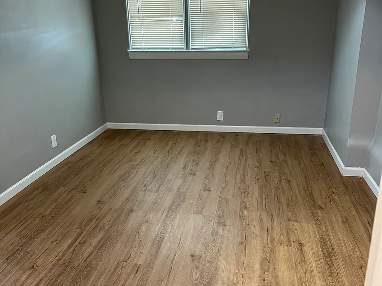 17 Foster Ln #1 — Photo 2