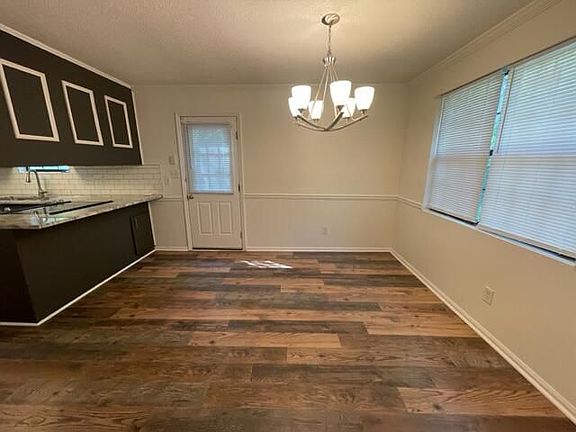 4th image of 110 Womrath Ct