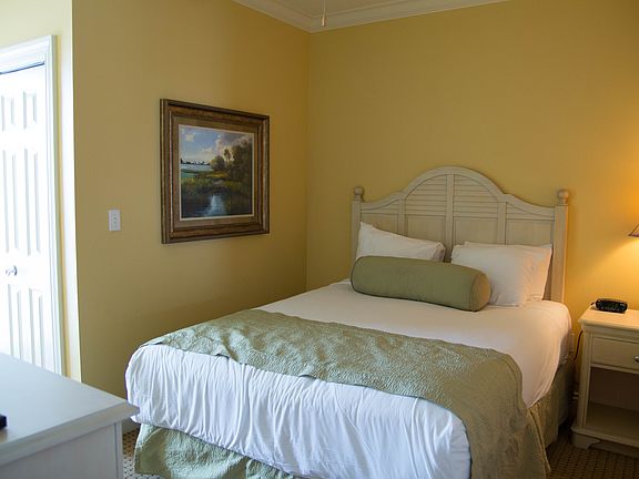 5th image of 10 Harbor Blvd Unit 506