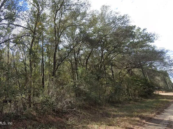 141 SIGMAN Street, Florahome, FL 32140