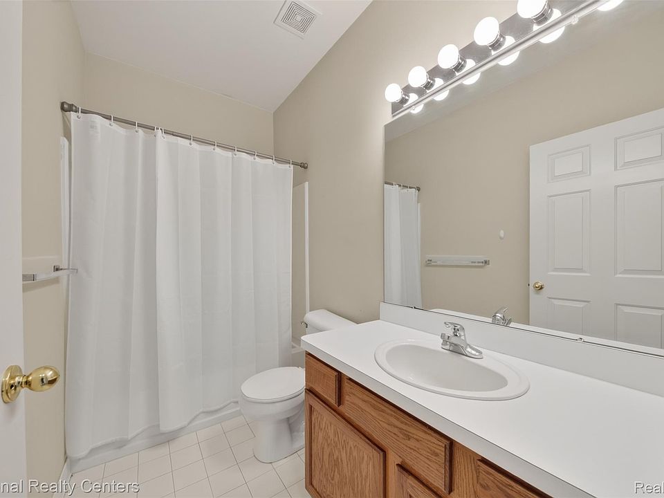 1179 Alameda Blvd, photo 24