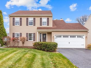 921 Westfield Crse, Geneva, IL 60134