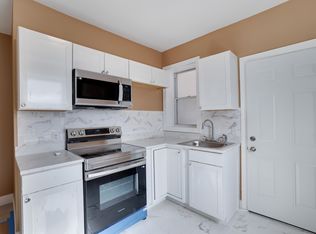 100-106 S Courtland St #1, East Stroudsburg, PA 18301