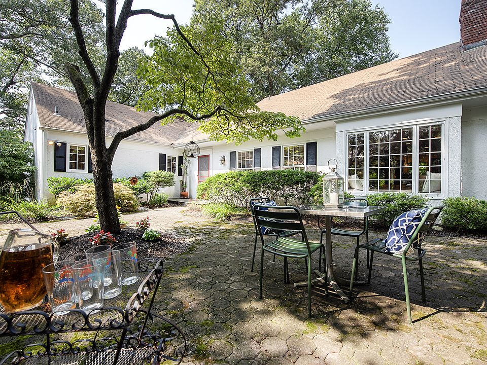 Front Courtyard