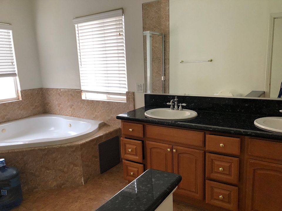 2nd image of 5796 Kingman Ave
