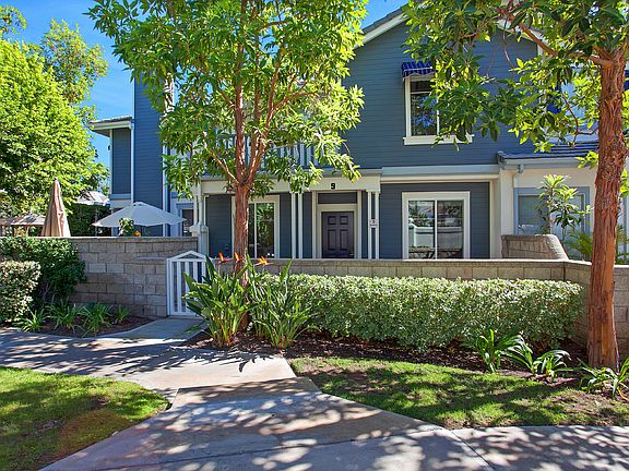 3rd image of 9 Carlsbad Ln