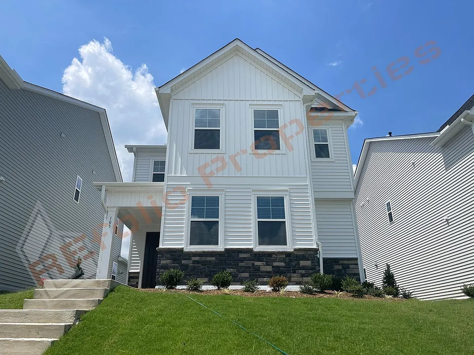 105 Moraine Ct