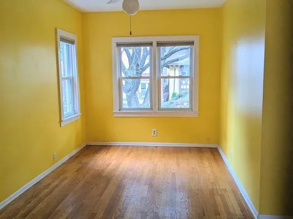 5732 N Kenmore Ave APT 2E, Chicago, IL 60660