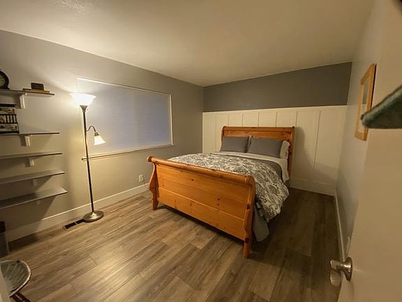 2nd image of 221 Mahan Ct APT 2