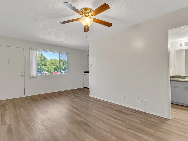 410 Heights | Interior