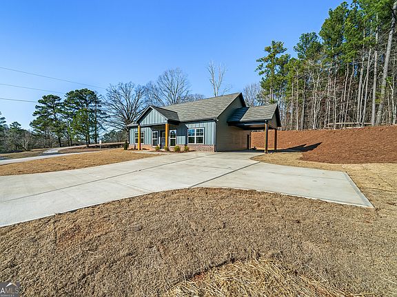 4th image of 42 Johnny Monk Rd