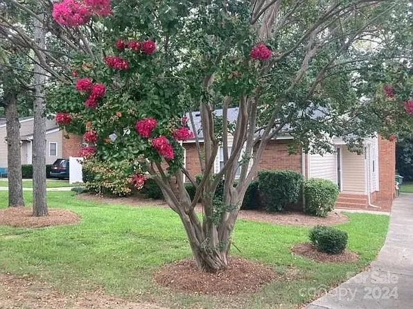 11211 Johnston Rd, Charlotte, NC 28226