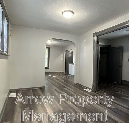 5th image of 340 N 28th St