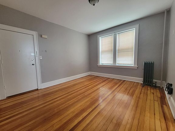 2nd image of 382 Bloomfield Ave APT 205