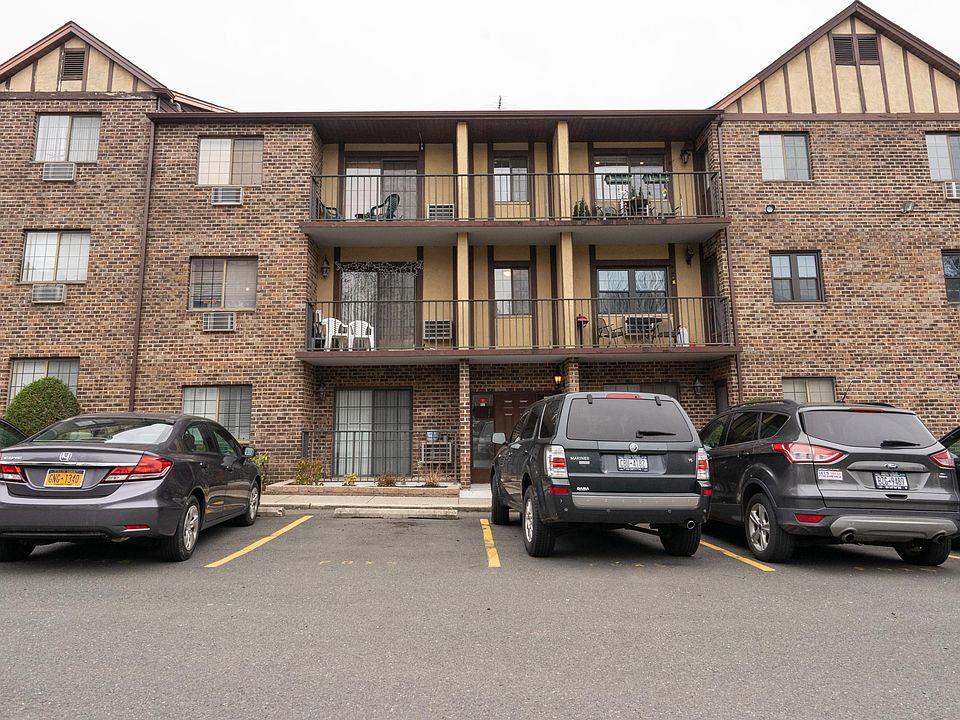 1st image of 50 Donna Ct APT 3
