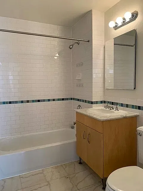 217 Front Street — Photo 4