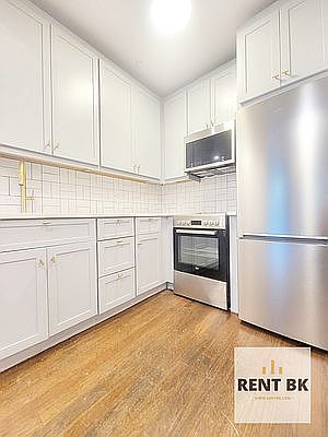 2nd image of 406 Suydam St #1B