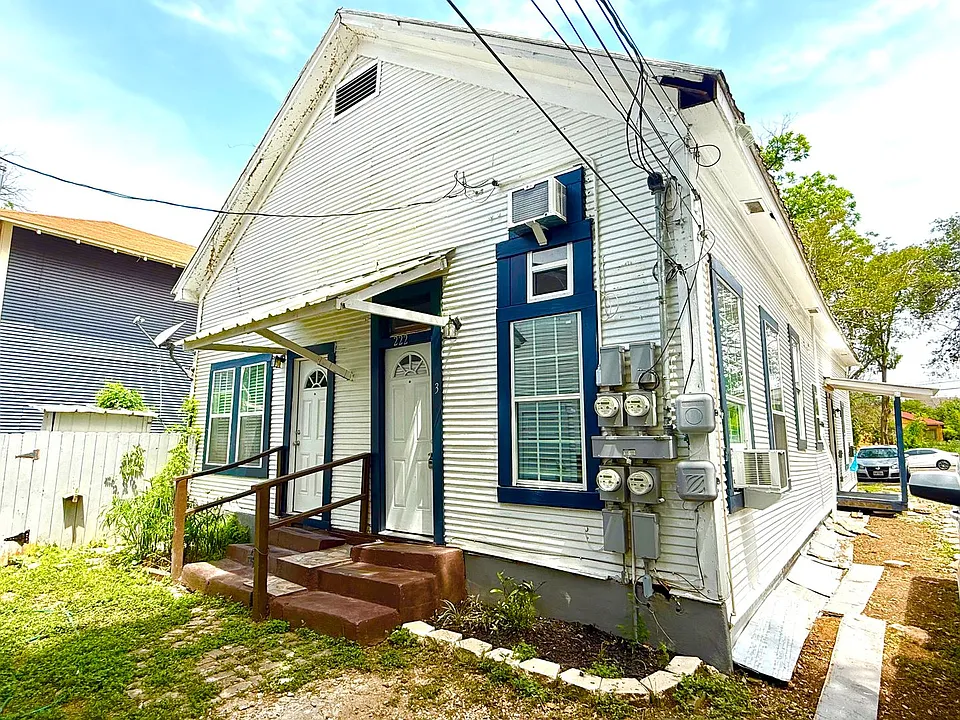 222 Army Blvd