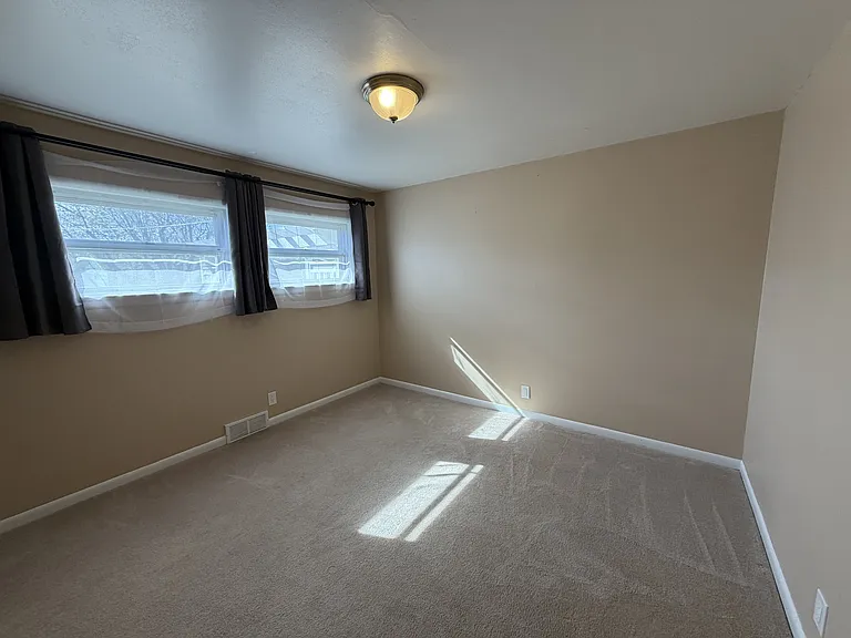 1126 Lendel Ln — Photo 12