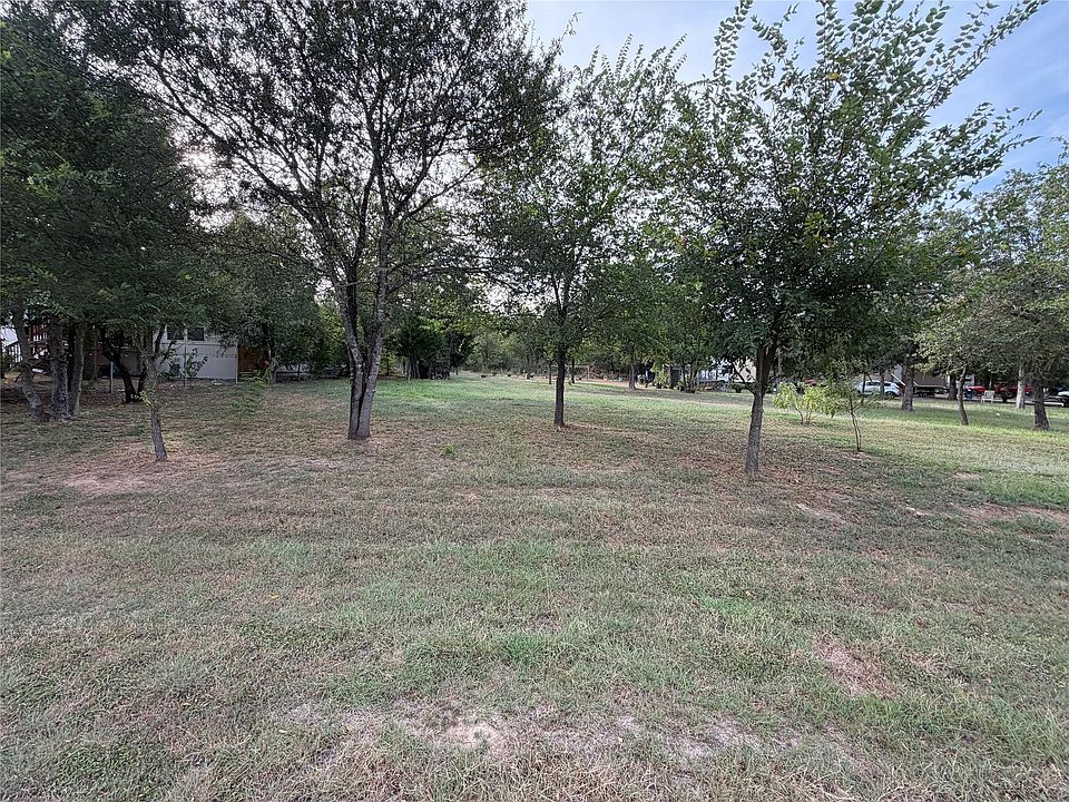 1st image of 31 Flint Ridge St