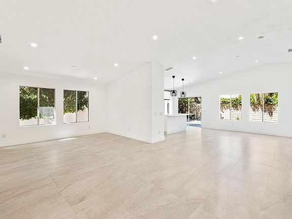 Open Livingroom