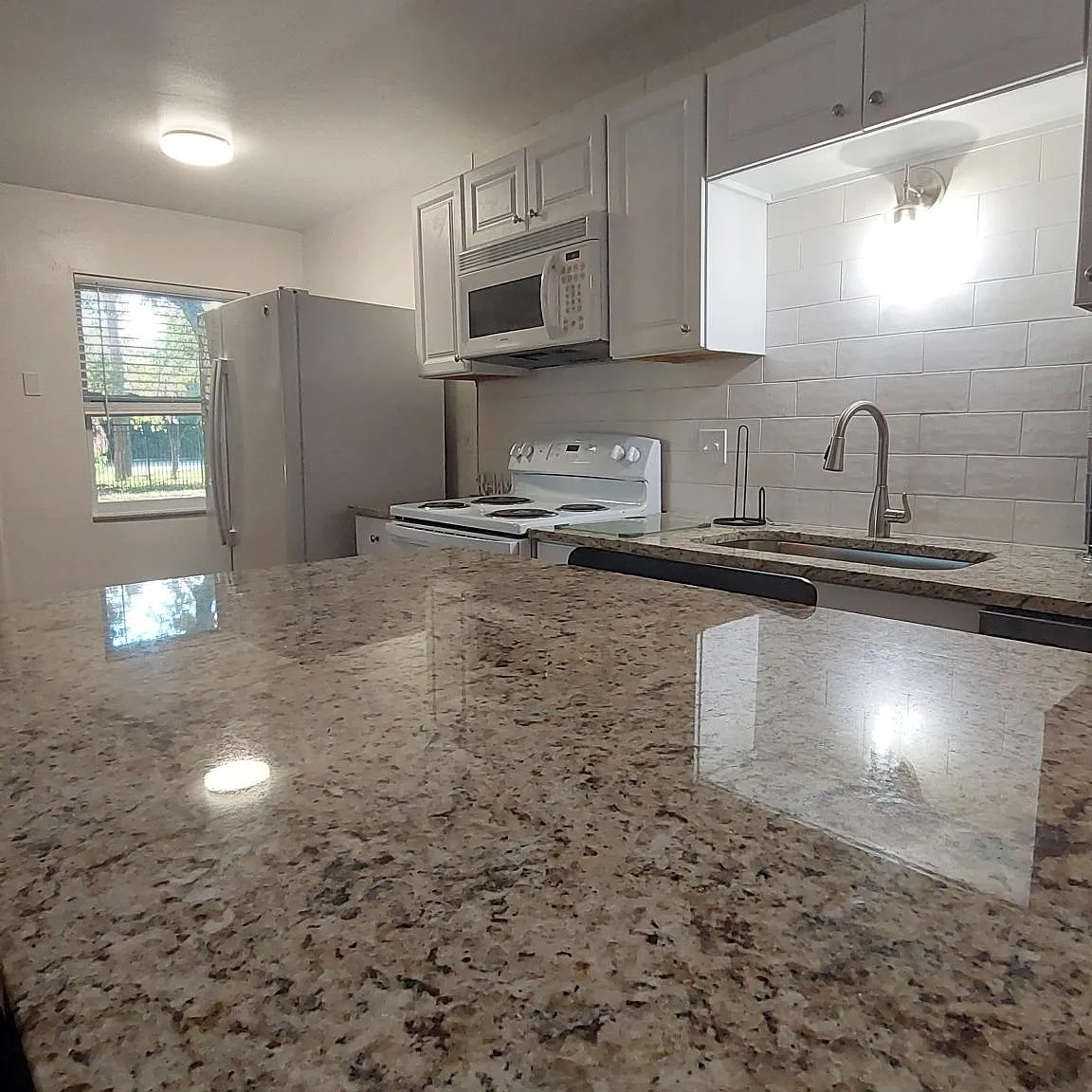1 bed, 650 sqft, $2,000 — Photo 1