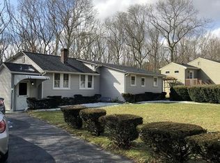 35 Otocki Ln, Tiverton, RI 02878