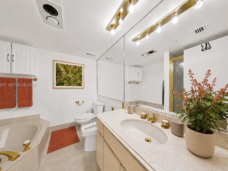3 Grove Isle Dr #C1208 — Photo 10